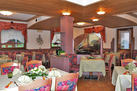 Una delle sale del ristorante